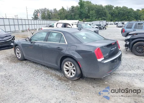 2015 Chrysler 300 Limited z USA, uszkodzony, nr VIN 2C3CCAAG2FH760672